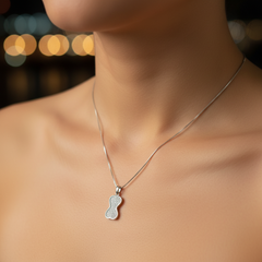Bow Necklace