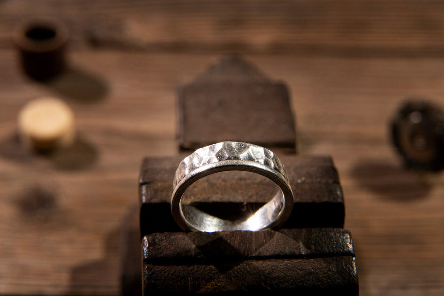 Why 925 Silver Is Better Than Fashion Jewelry
