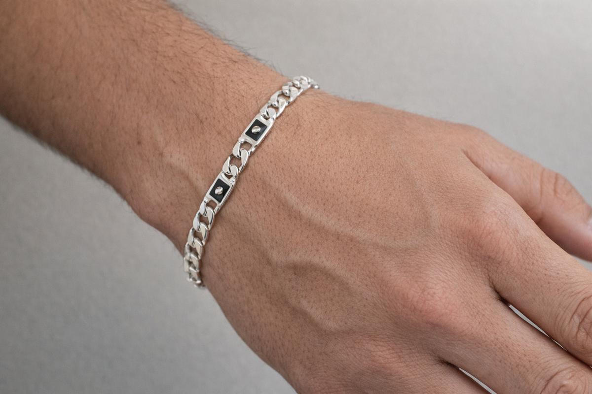 Patterned Bracelet 04
