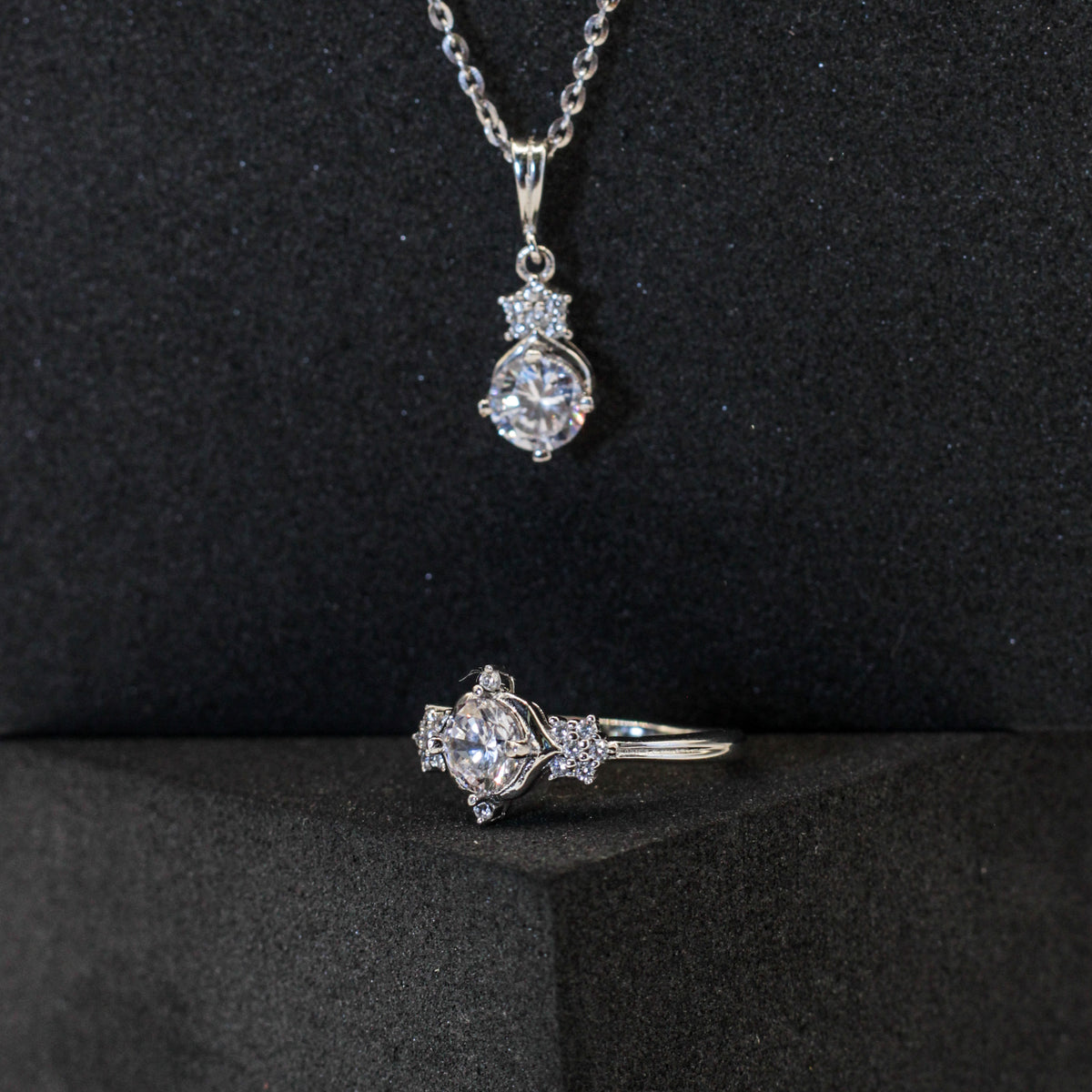 Simple Stone Set
