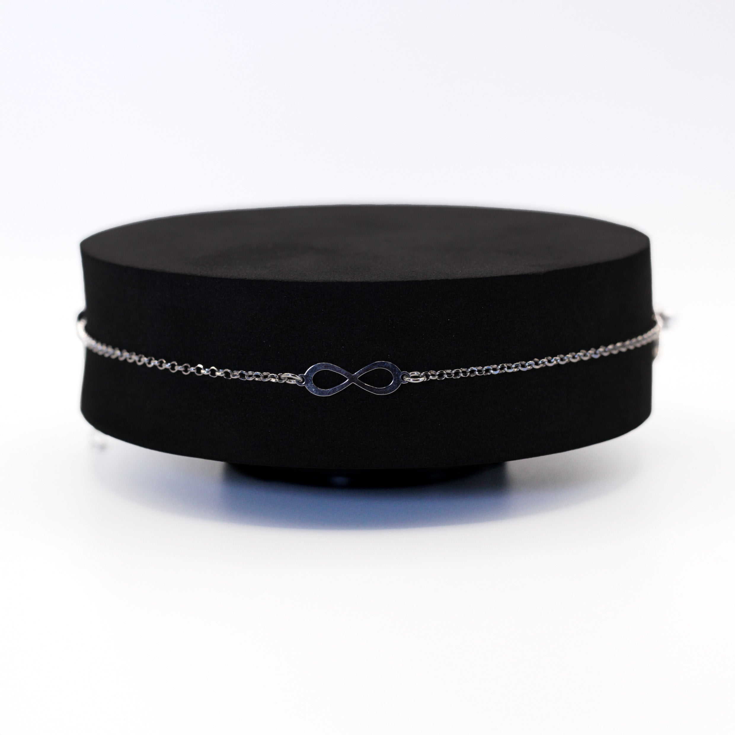 Silver bracelet with infinity 