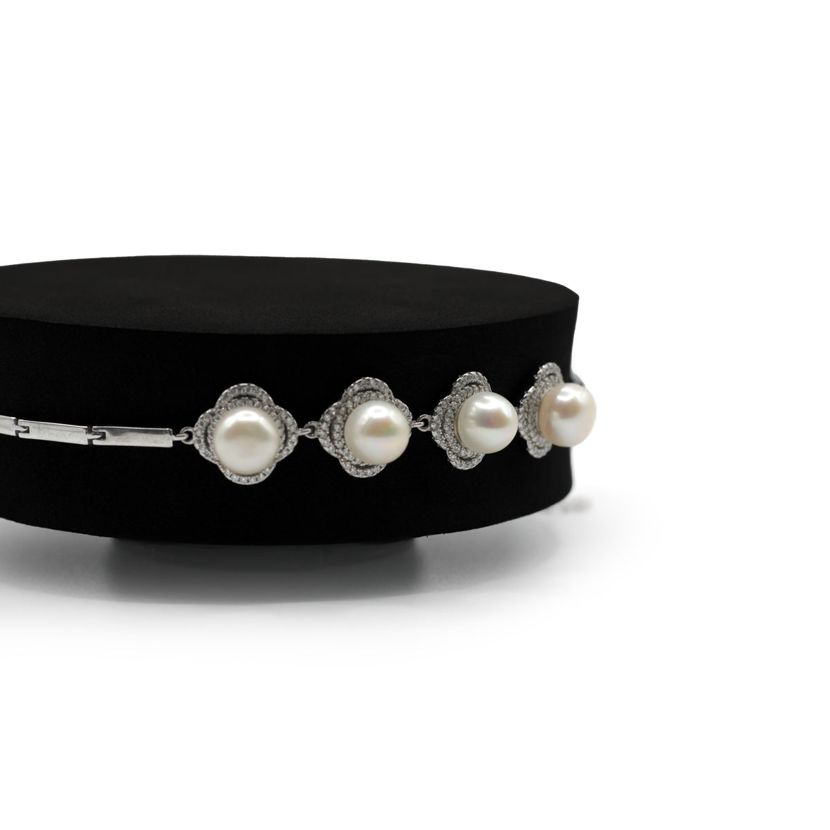 White Pearl Floral Bracelet