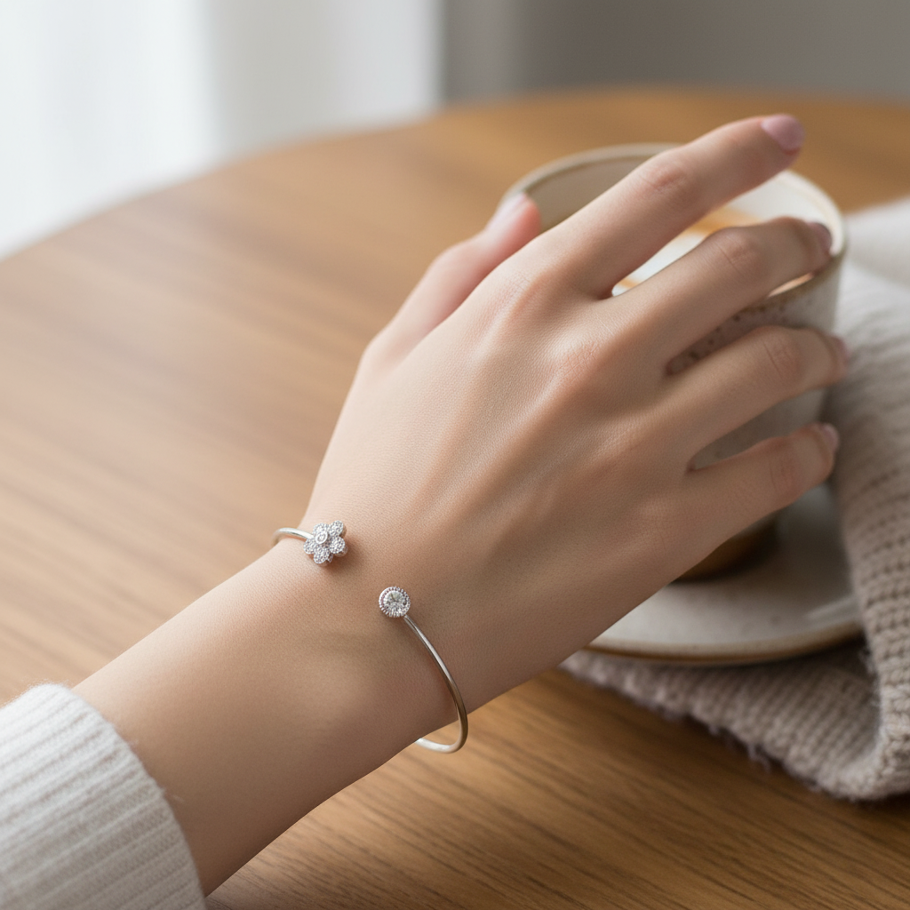 Flower Open and Adjustable Bangle