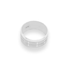 Band Ring With Engraved Stripes