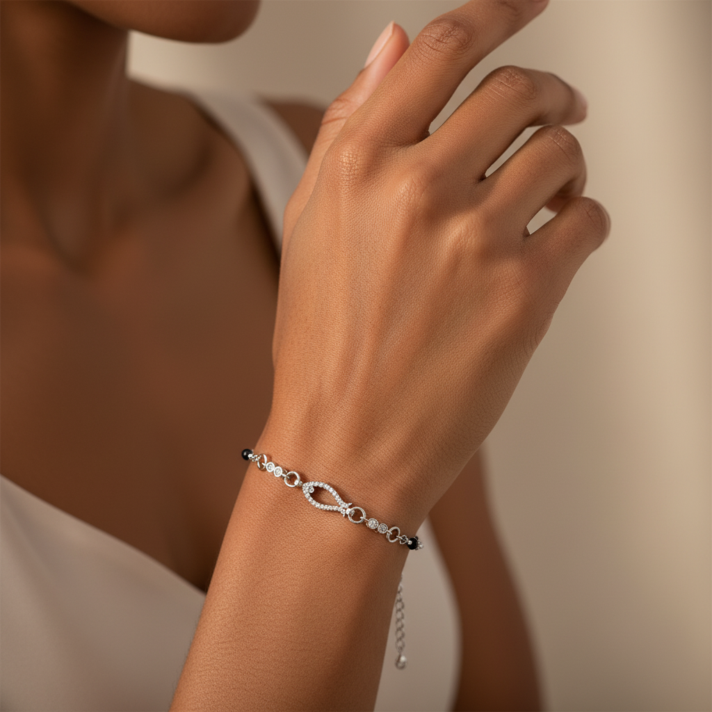 Simple Dotted Leaf Bracelet