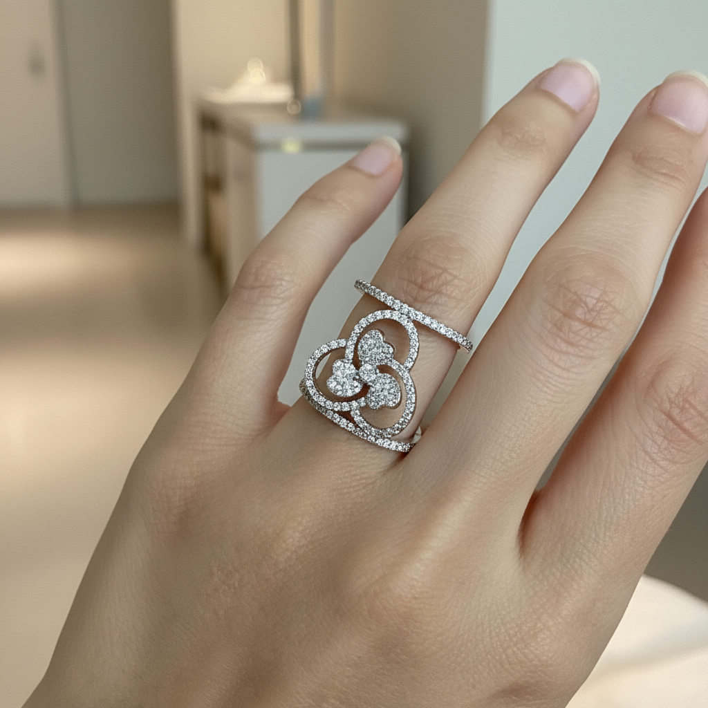 Three Petals Ring