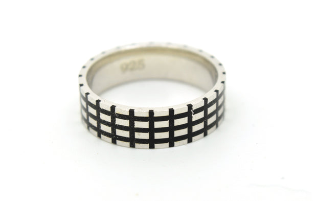 Checkered Patterned Band