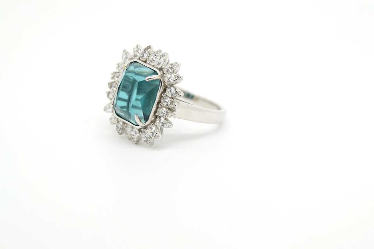 Sarcelle Zircon Sterling Ring