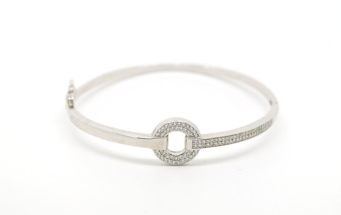 Connected/Knot Bangle