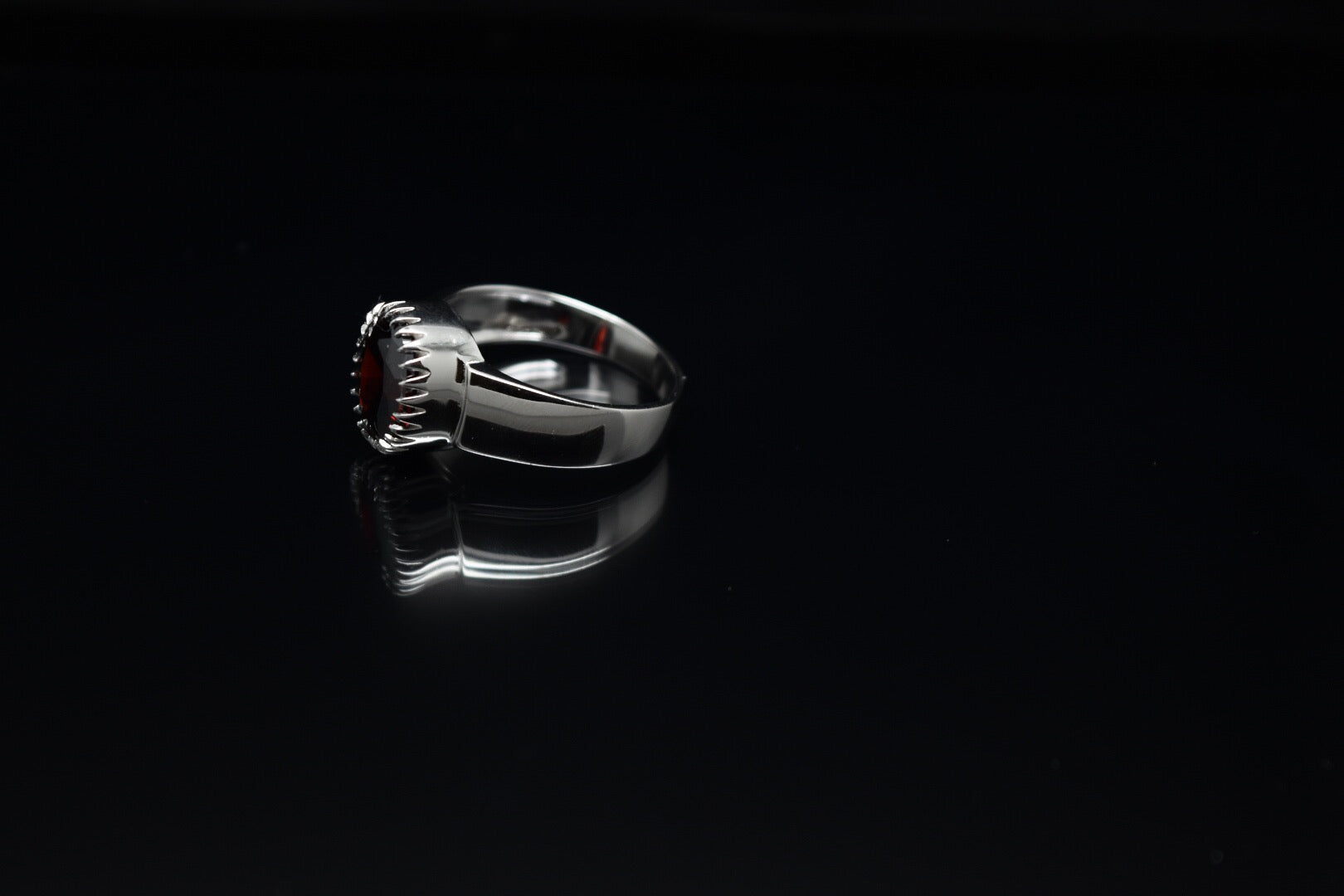 Royal Red Stone Ring in Silver