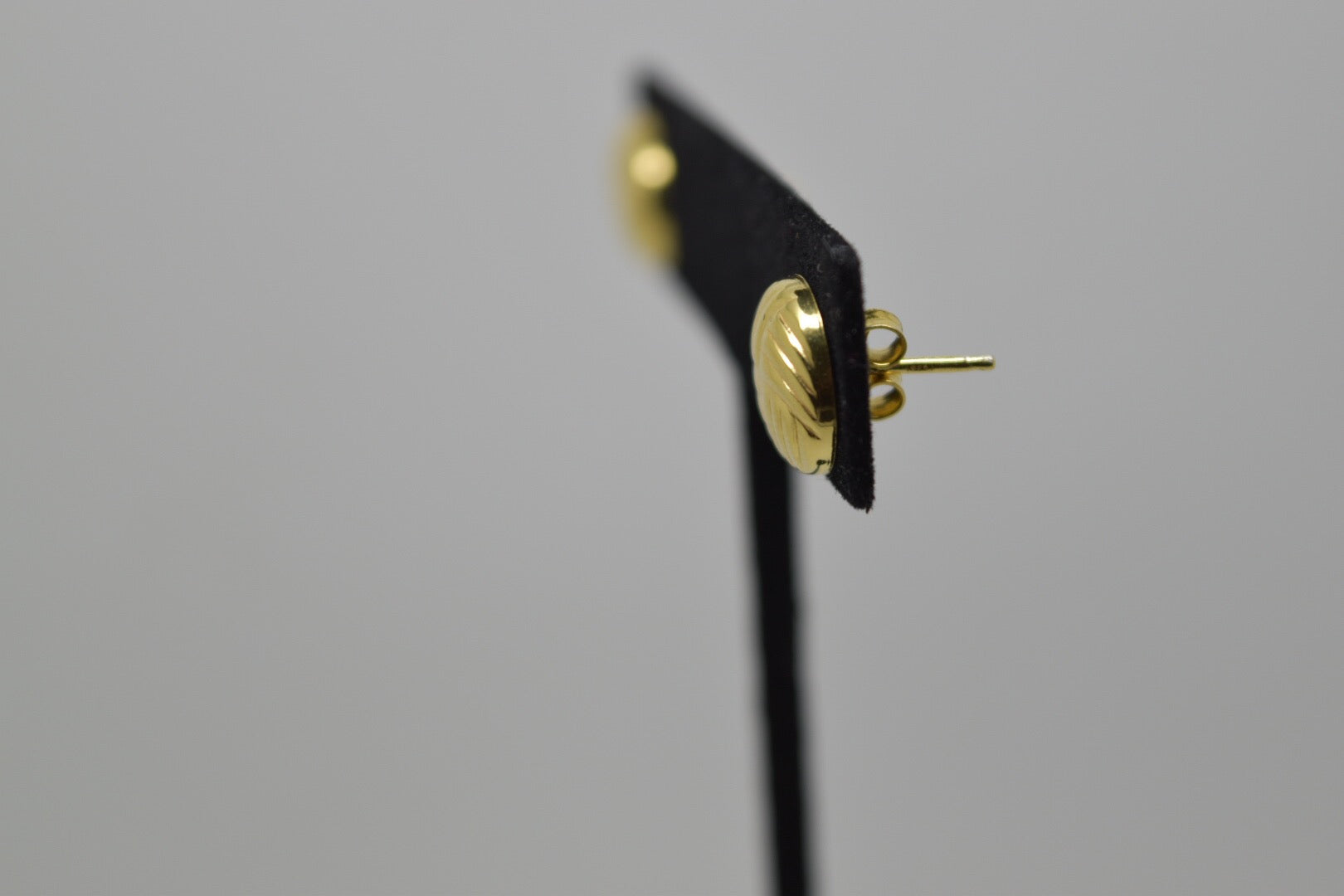 Textured Gold Circles
