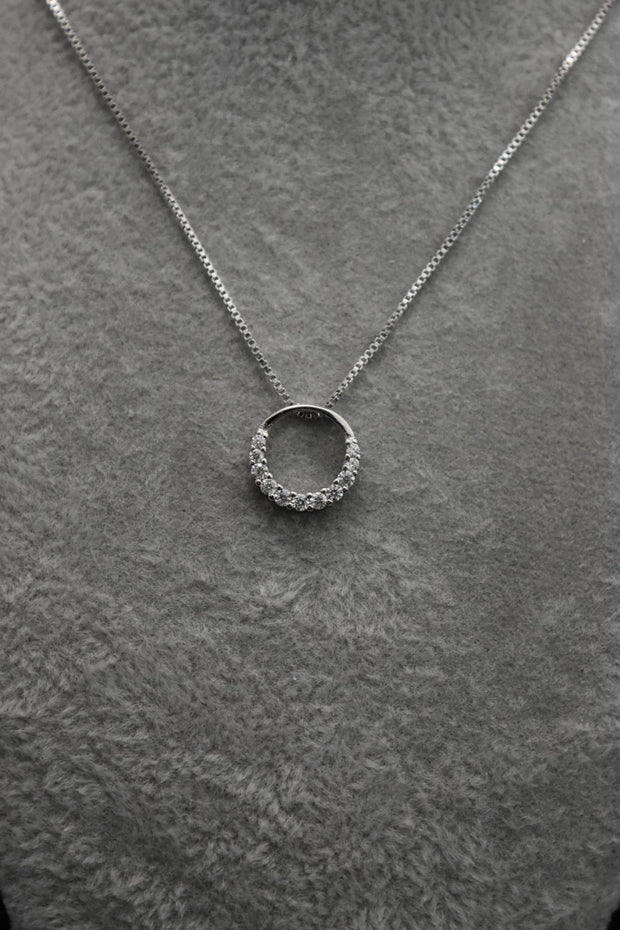 Circle Pendant Necklace with Zircon