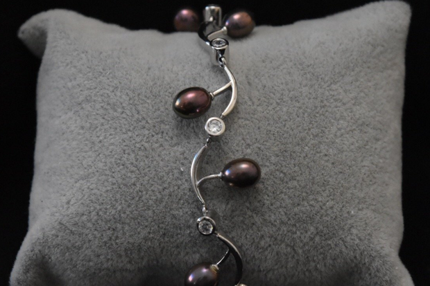 Brown Pearl Branch Bracelet